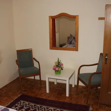 Pensjonat Gaestehaus Braunegger 3*